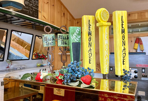 Beverage options with homemade lemonade, green tea and black tea